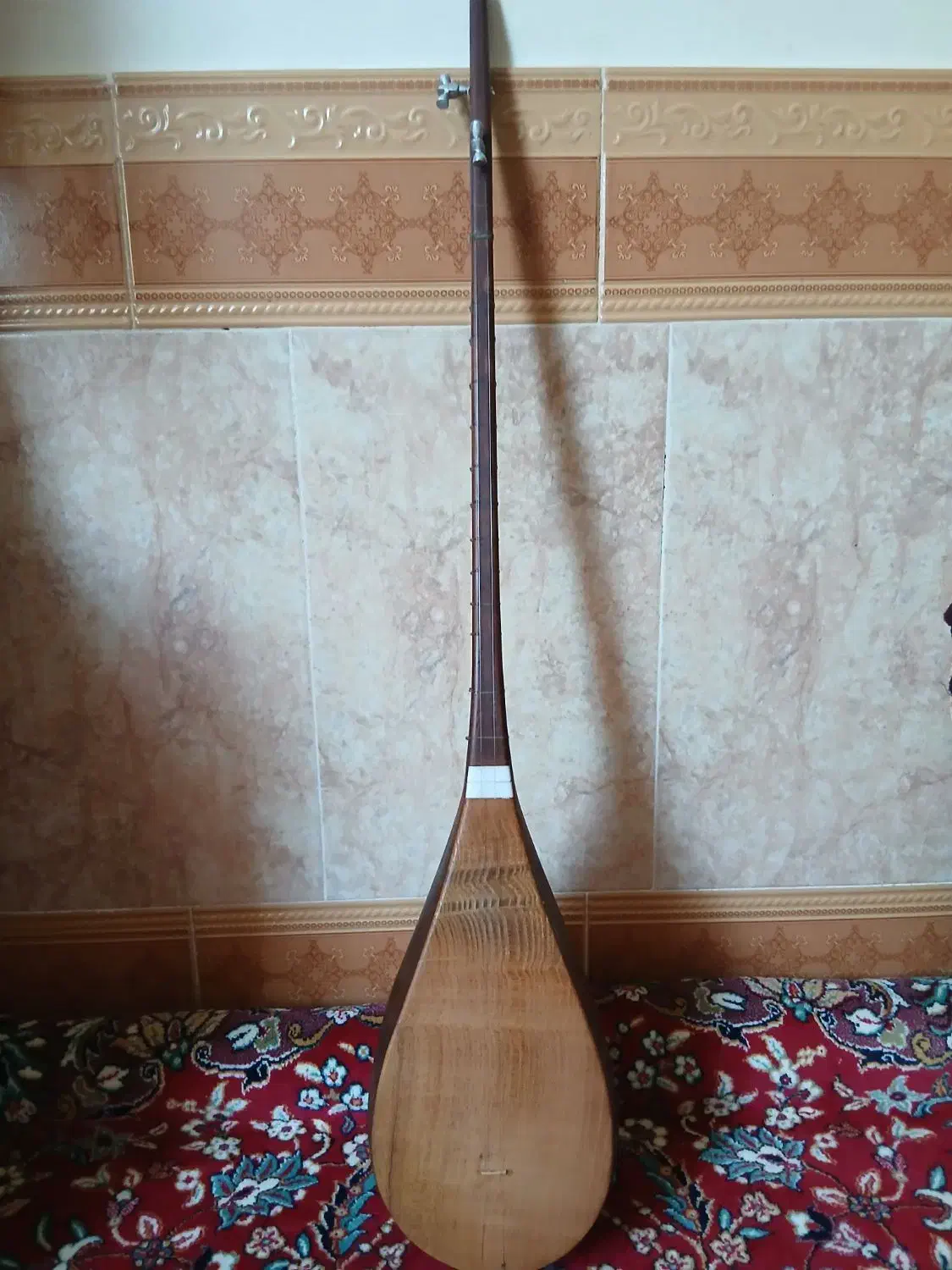 دوتار فروشی..|سازهای سنتی|اسفراین, |دیوار