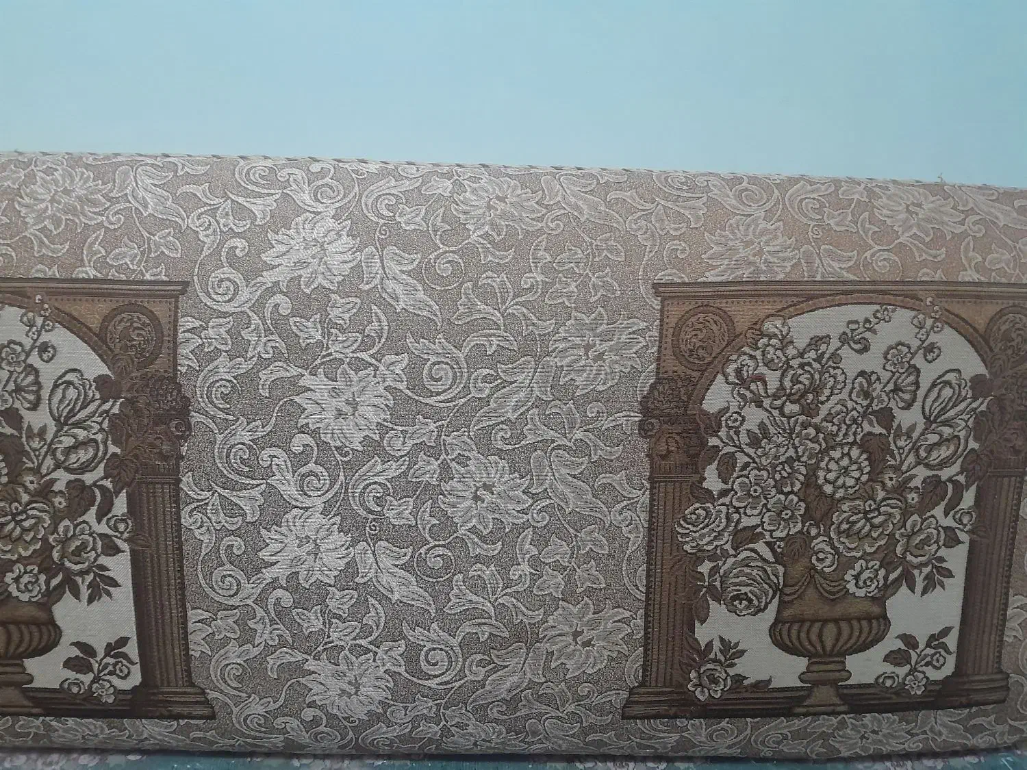 تعدادی وسایل منزل|پشتی|بروجرد, |دیوار