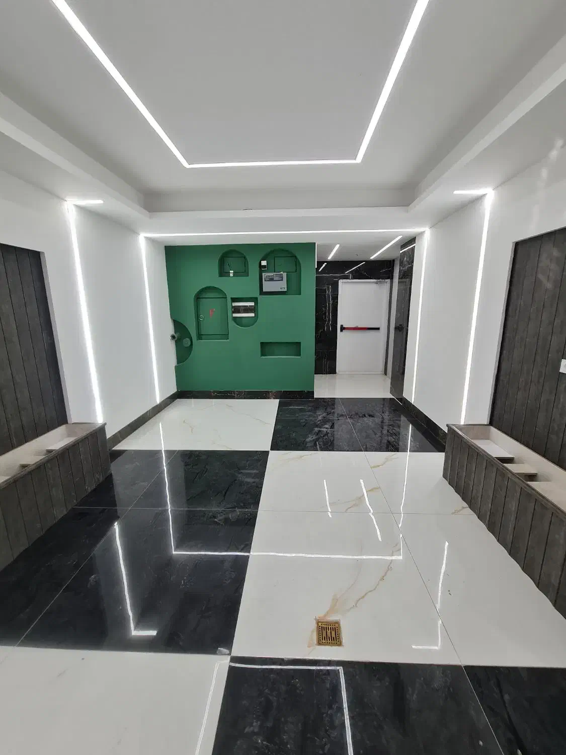 فروش آپارتمان ۲۸۲ متری/سی متری/خیابان چهارم|فروش آپارتمان|کرمانشاه, |دیوار