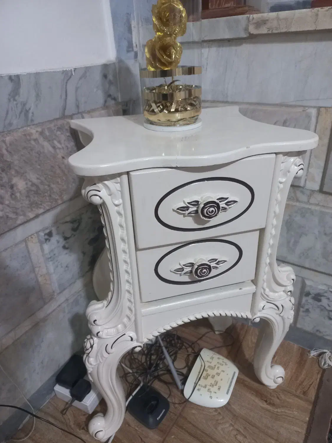 تعدادی لوازم منزل|مبلمان خانگی و میز عسلی|نیشابور, شهرک فرهنگیان|دیوار