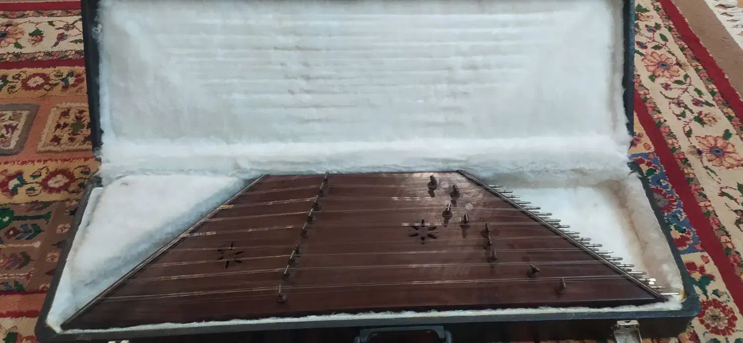 سنتور|سازهای سنتی|آمل, |دیوار