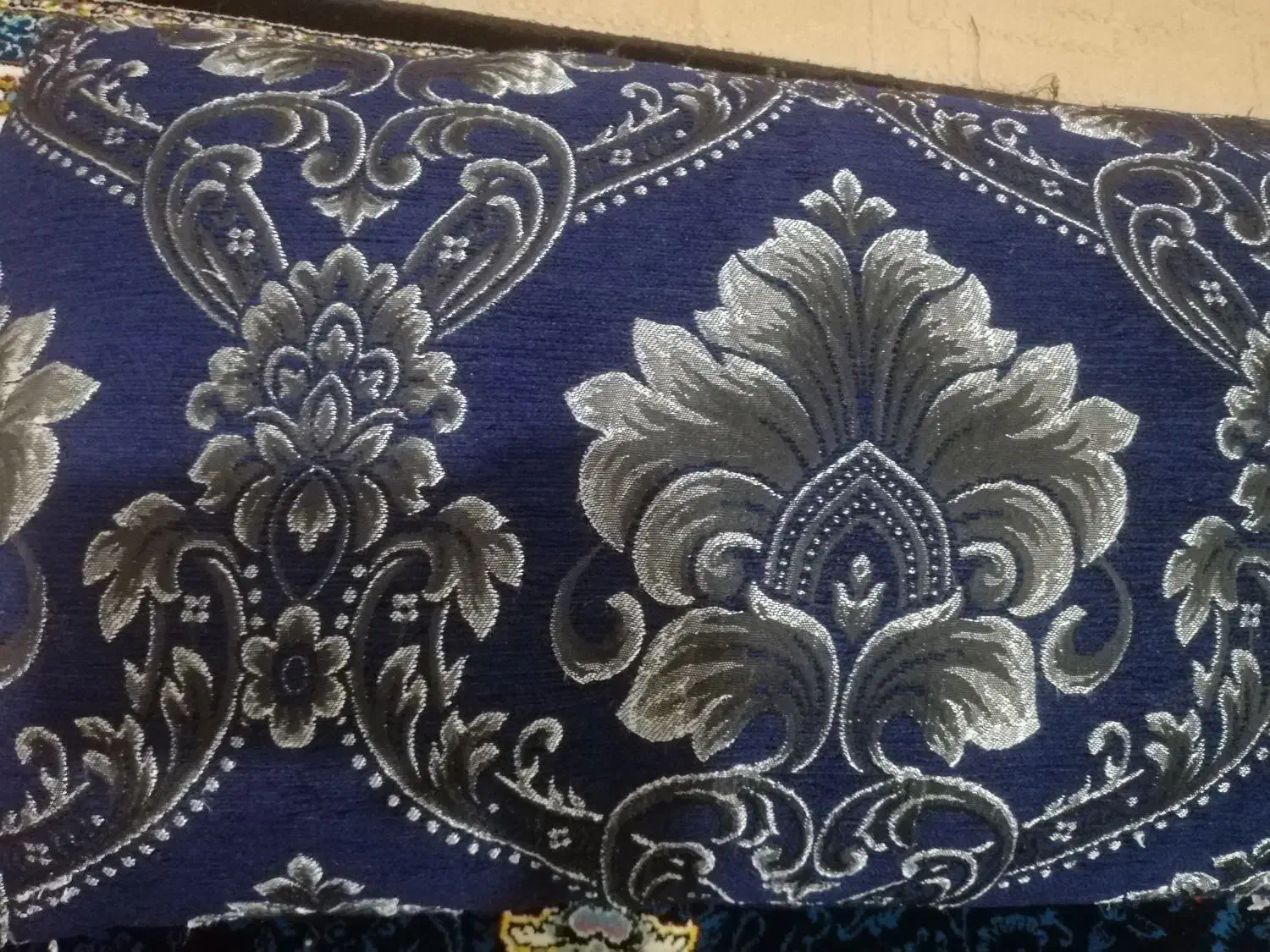 برگه بالشت و گوشی|رختخواب، بالش، پتو|جوانرود, |دیوار