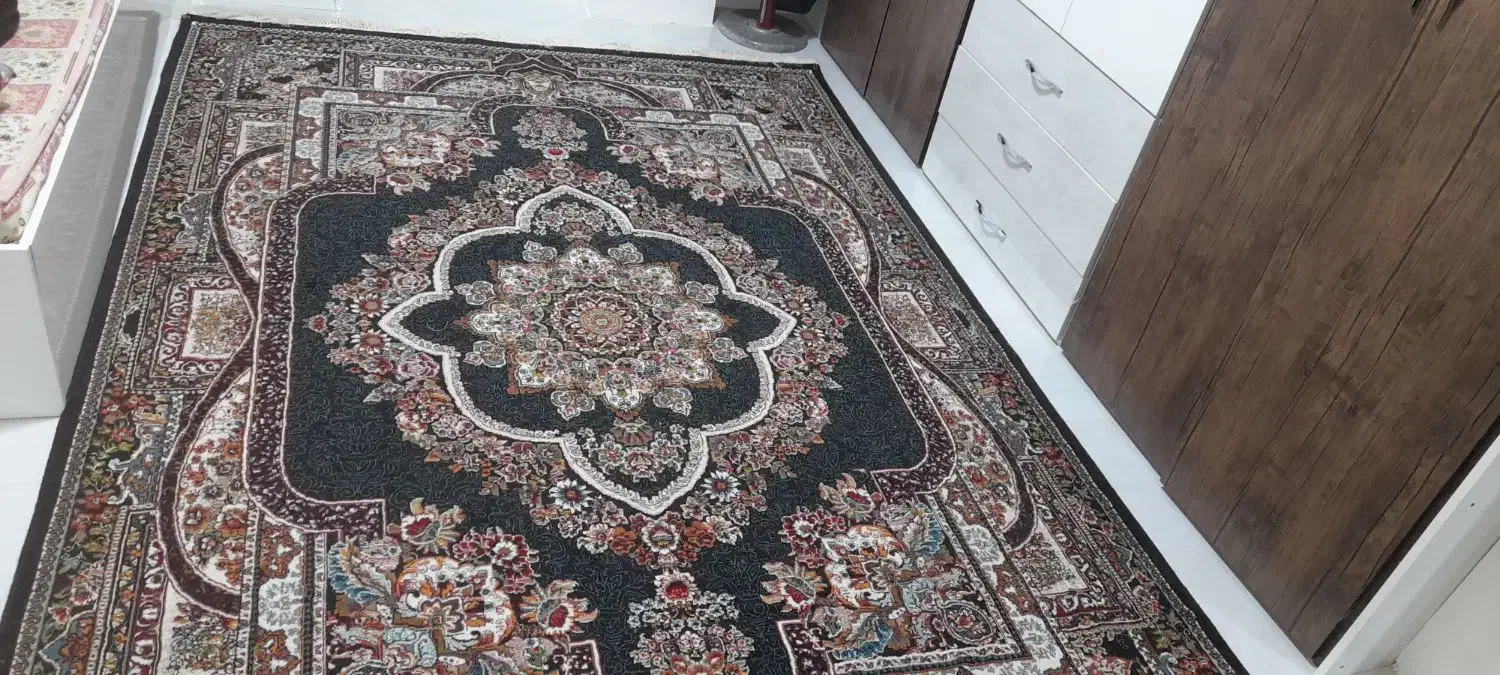 فرش ۶ متری|فرش|شهرکرد, |دیوار