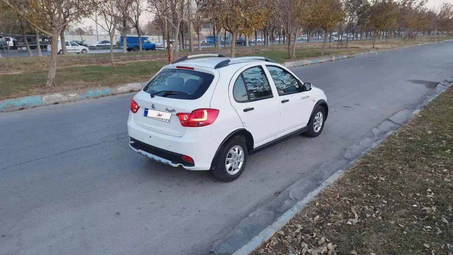 کوییک1402 مانیتور دار|خودرو سواری و وانت|همدان, |دیوار