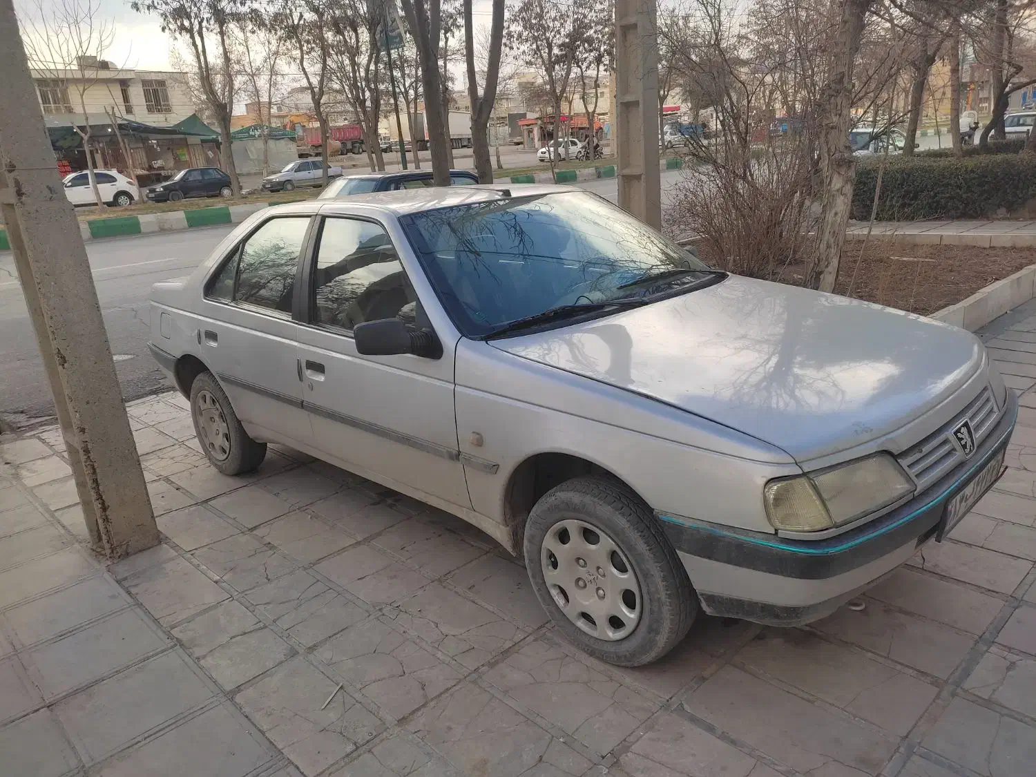 پژو ۴۰۵ مدل ۹۰ دوگانه کارخانه|خودرو سواری و وانت|بروجرد, |دیوار