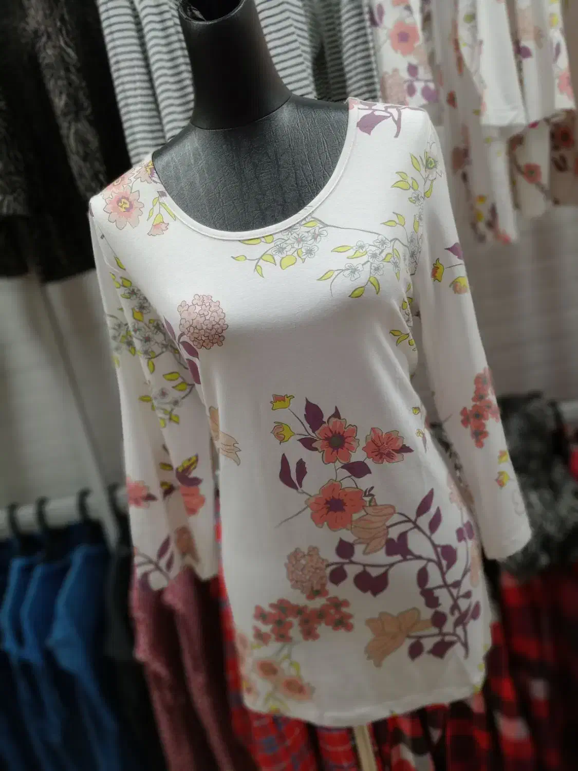 لباس های خاص|لباس|گنبد کاووس, |دیوار