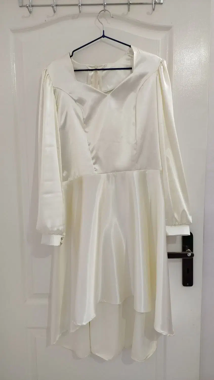 ربدوشام/پیراهن سفید|لباس|سمنان, |دیوار