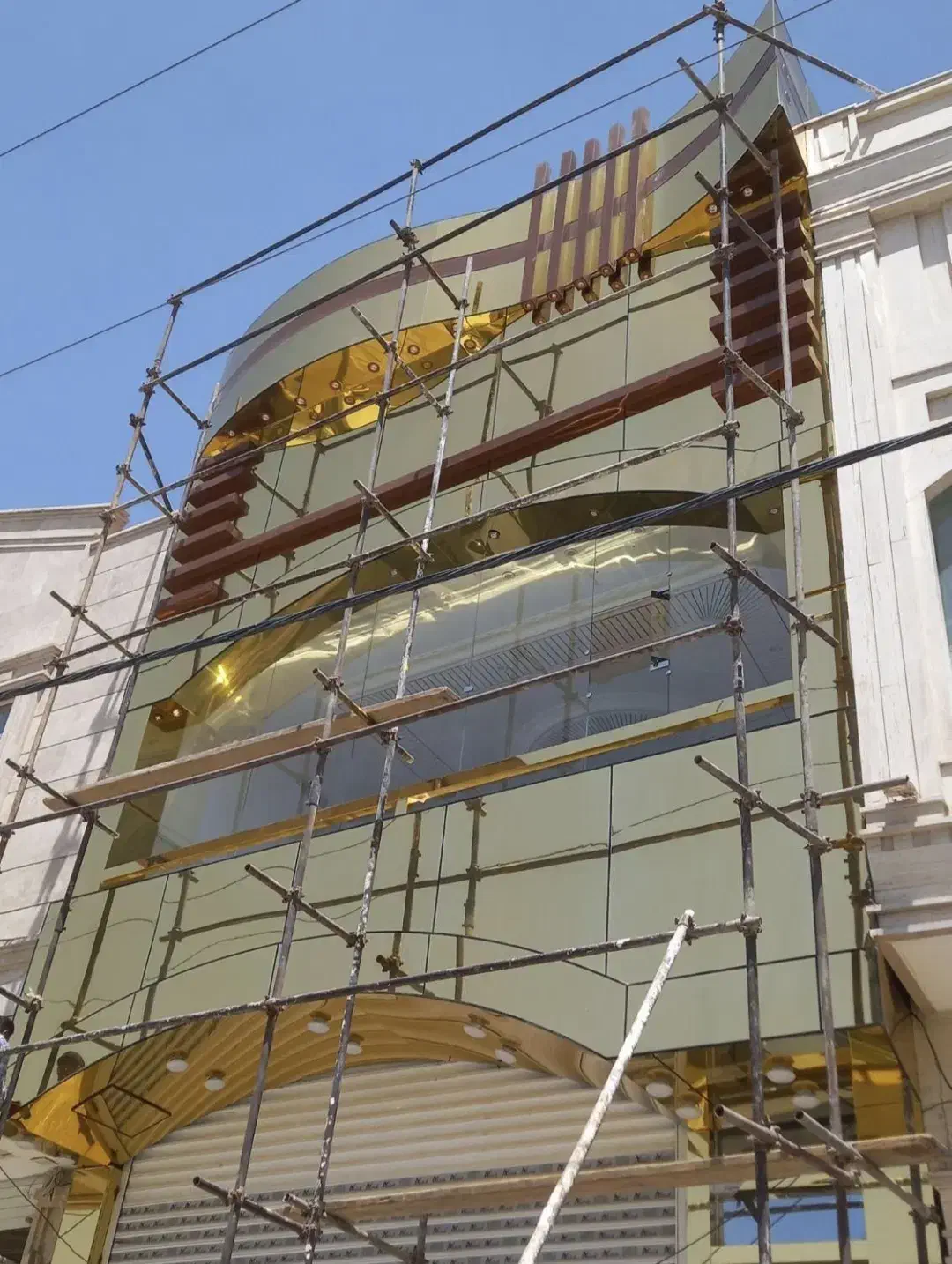 طراحی و اجرای نمای کامپوزیت و تابلو تبلیغاتی|خدمات پیشه و مهارت|تبریز, |دیوار