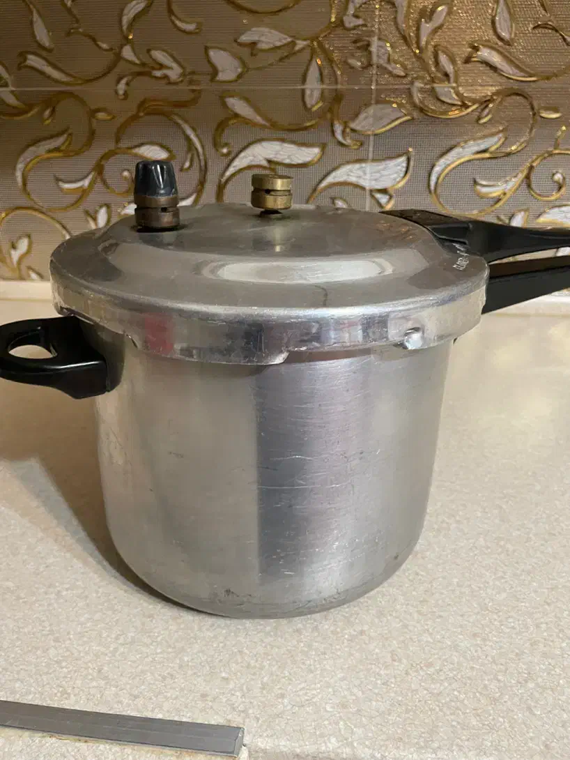 زودپز|ظروف پخت‌وپز|تبریز, |دیوار