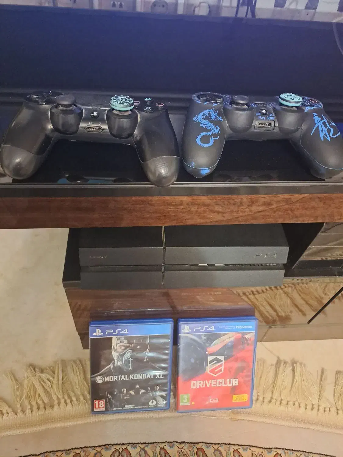 کنسل ps4 fat دو دسته ۱ ترا|کنسول، بازی ویدئویی و آنلاین|شیراز, ریشمک|دیوار