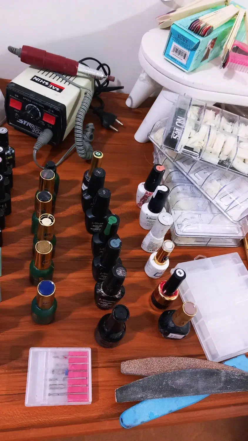 وسایل کاشت ناخن|آرایشی، بهداشتی، درمانی|خرم‌آباد, |دیوار