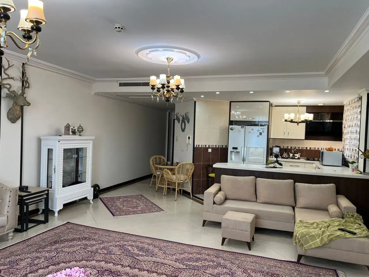 111 متر برج آسمان دریاچه طبقه آخر دید 3 جهت