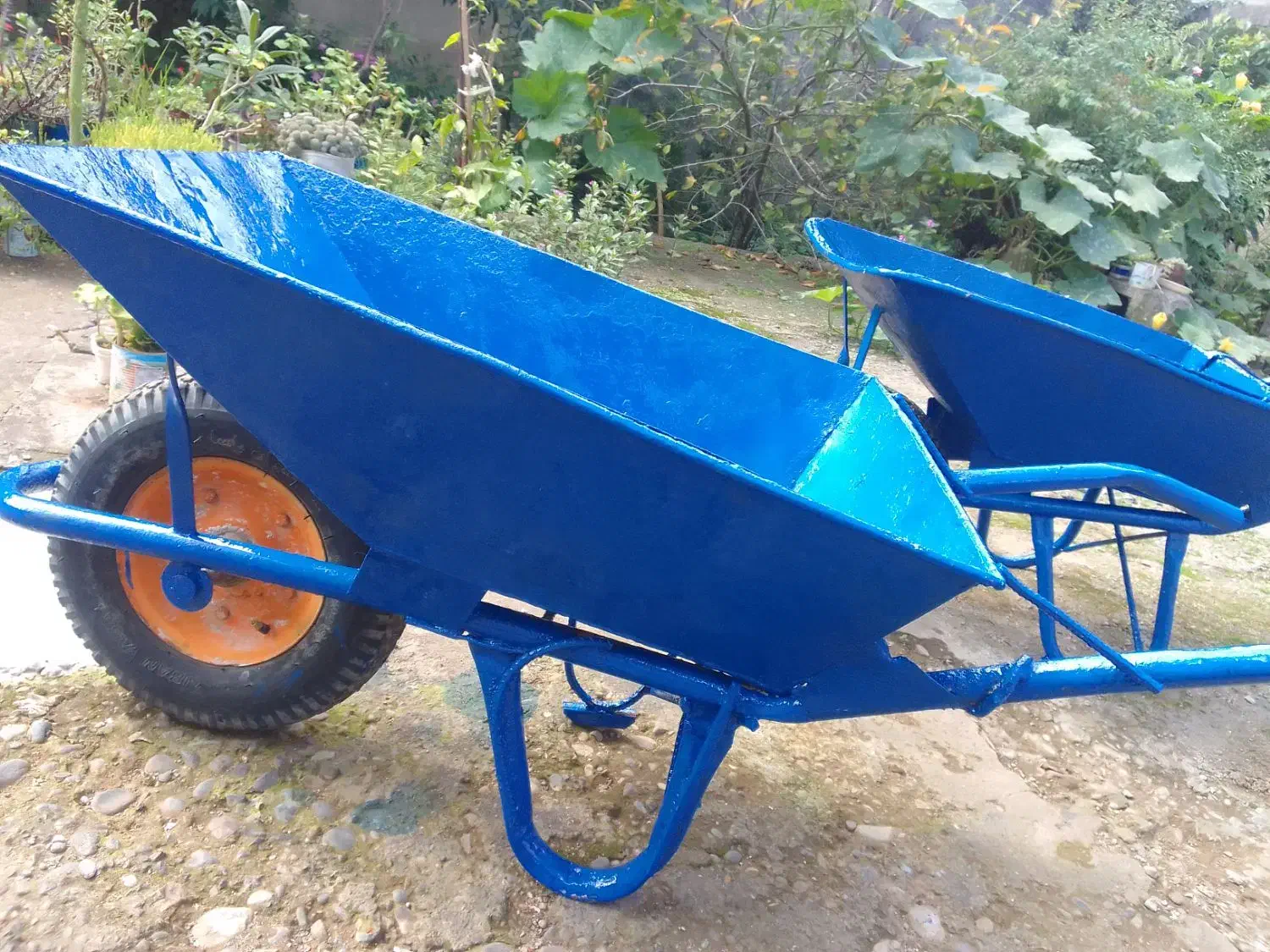 فرقون.بازسازی.شده صنایعی.سنگین|مصالح و تجهیزات ساختمان|رشت, کوی طالقانی|دیوار