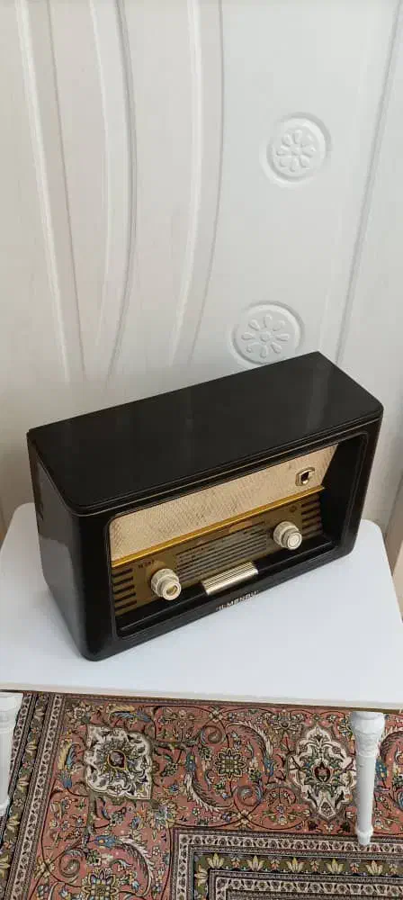 رادیو لامپی آلمانی|کلکسیون اشیاء عتیقه|زنجان, |دیوار