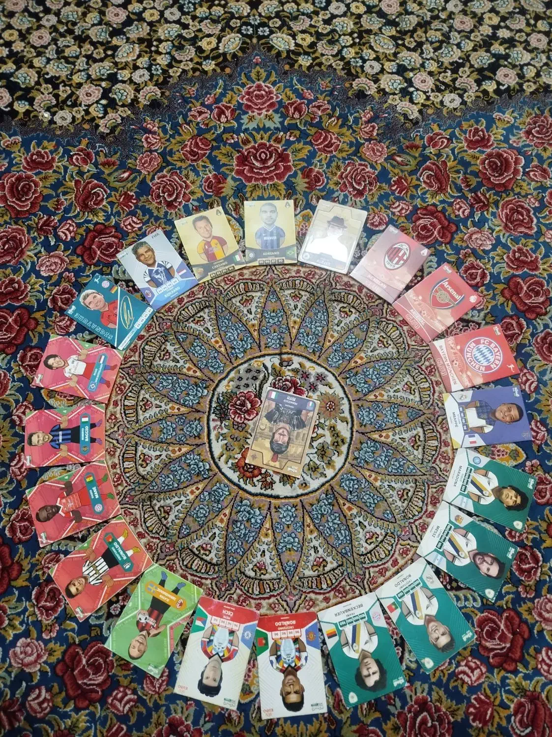 کیمیدی به قیمت پایین|کلکسیون و سرگرمی|قم, شاه ابراهیم|دیوار