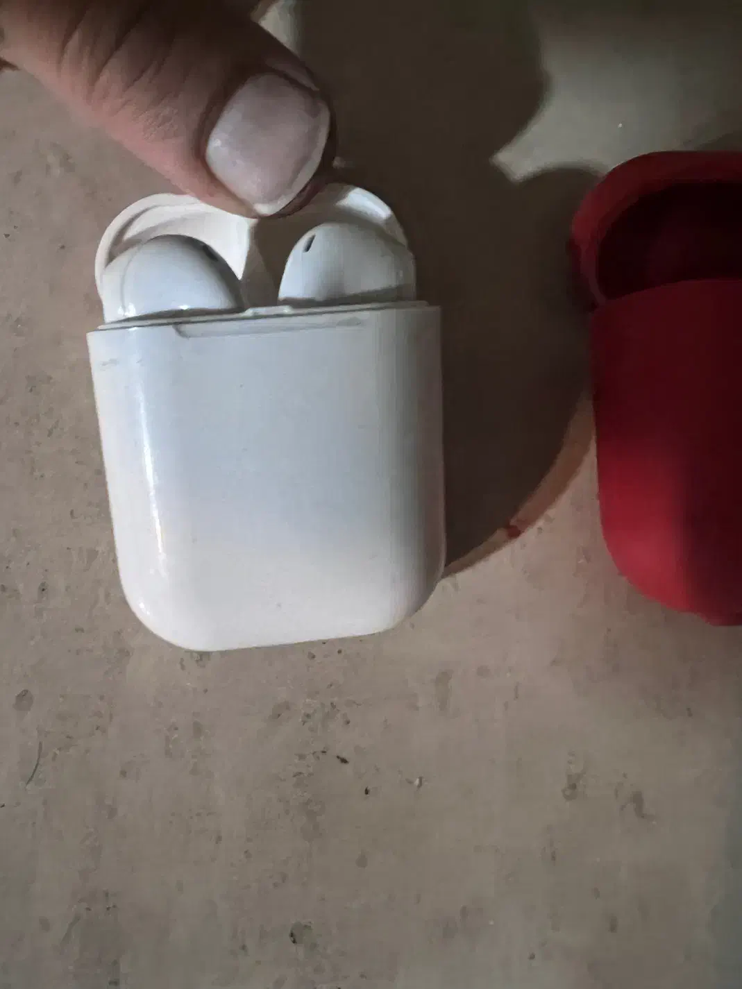 ایرپاد اپل همراه شارژر و کاور محافظ|لوازم جانبی موبایل و تبلت|شاهین‌شهر, فردوسی|دیوار