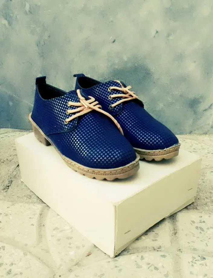 کفش|کیف، کفش، کمربند|اراک, |دیوار