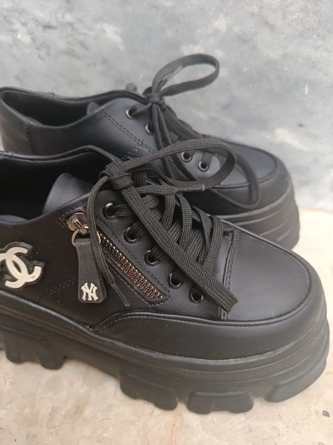 کفش|کیف، کفش، کمربند|شاهرود, |دیوار