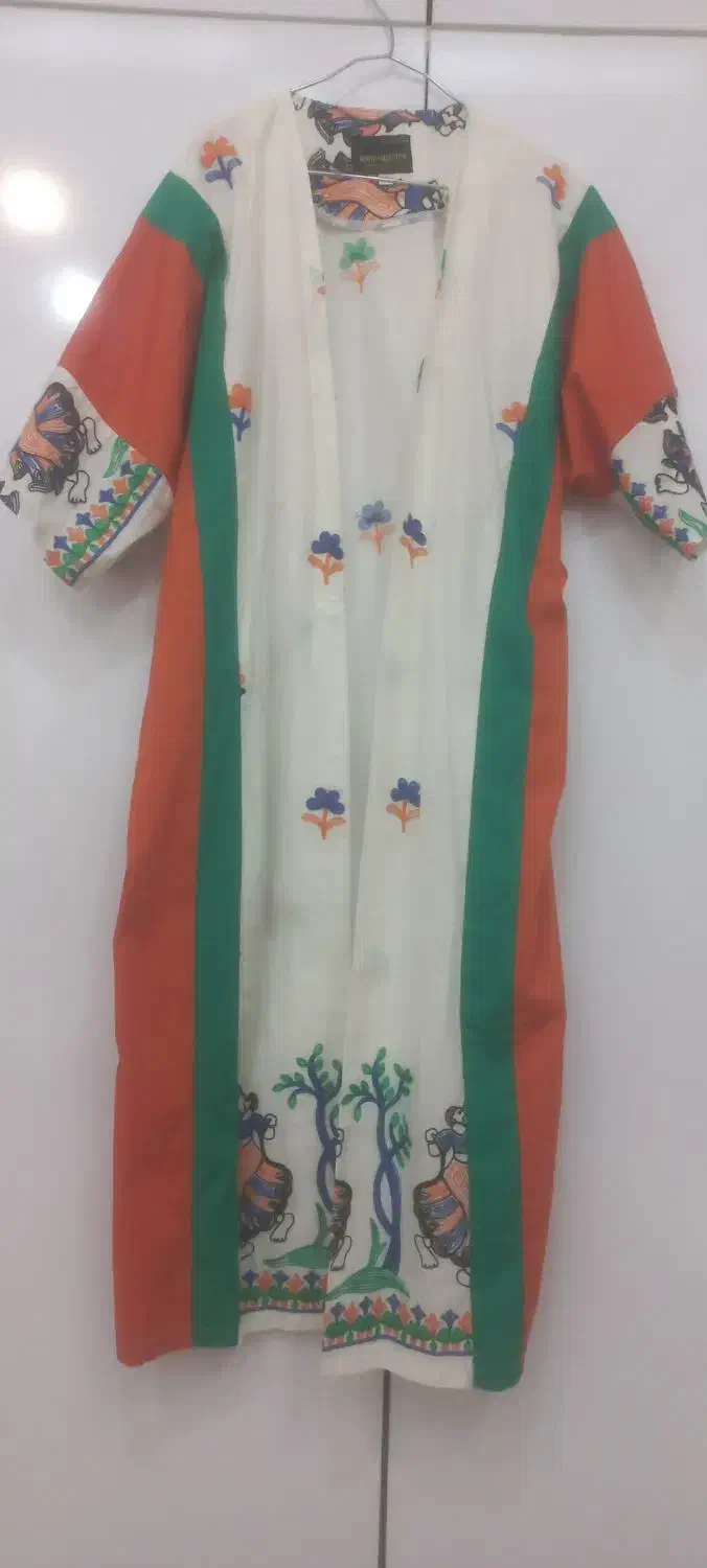 مانتو|لباس|مشهد, امیر|دیوار