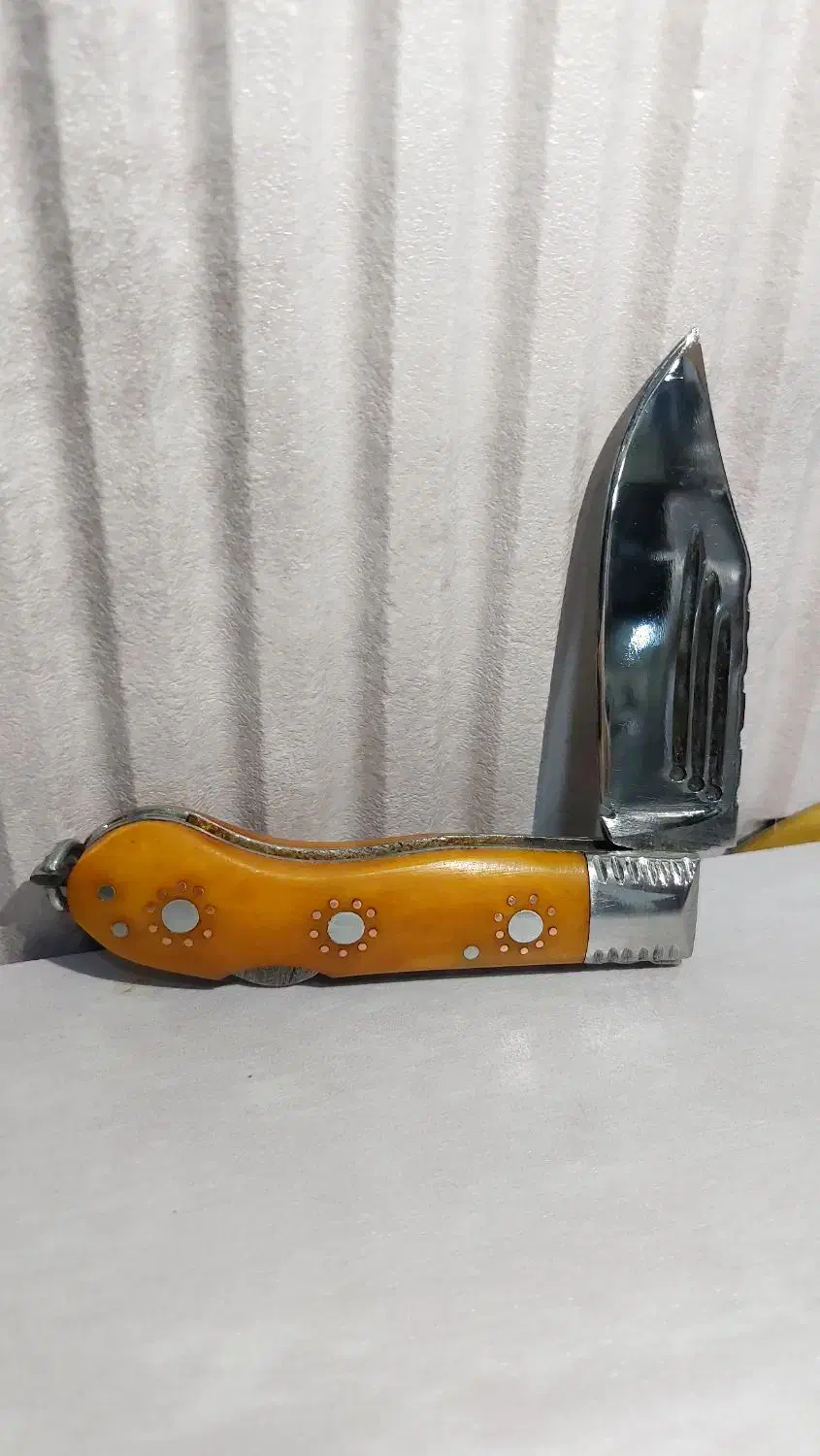 چاقوبابا|کلکسیون اشیاء عتیقه|فولادشهر, B2|دیوار