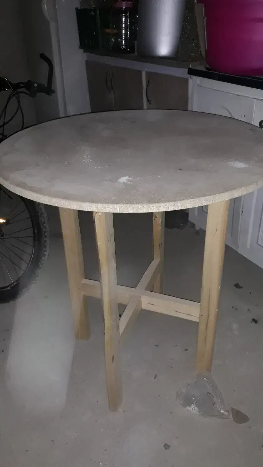 مقداری لوازم منزل|میز و صندلی غذاخوری|بروجرد, |دیوار