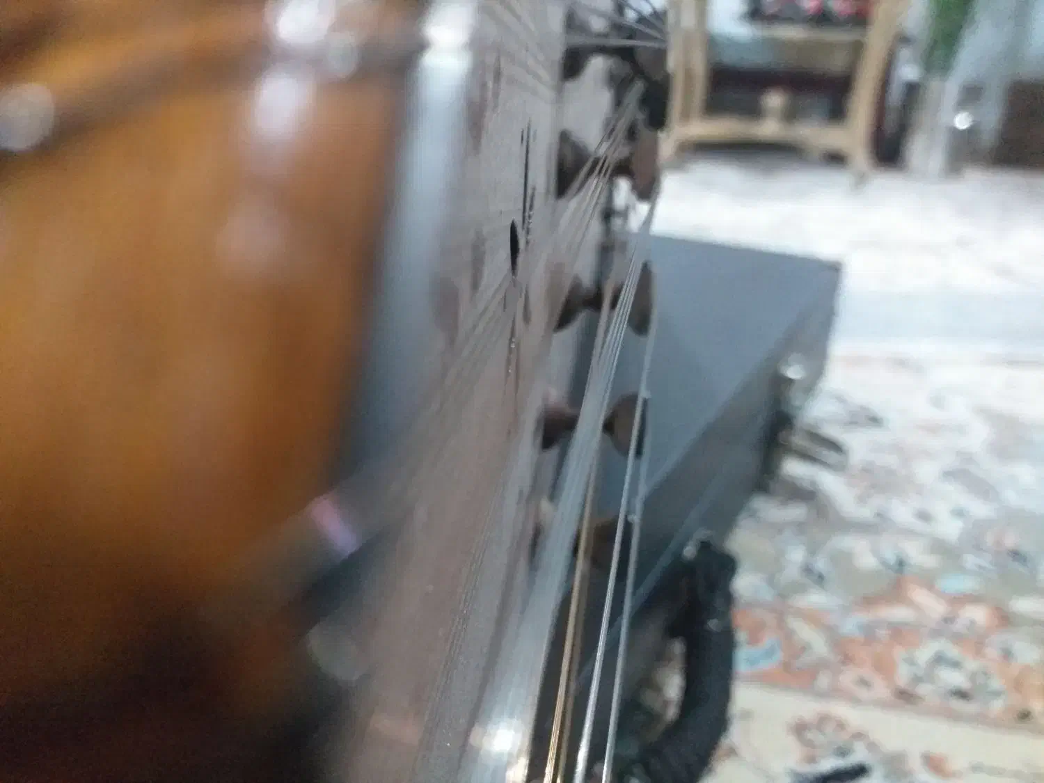 سنتور آموزشی گردو .قدیمی|سازهای سنتی|فارسان, |دیوار