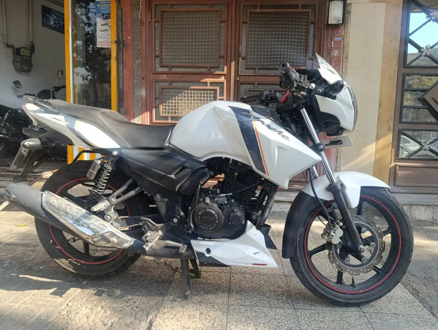 اپاچی 160سفید|موتورسیکلت|مشهد, شهید بهشتی|دیوار