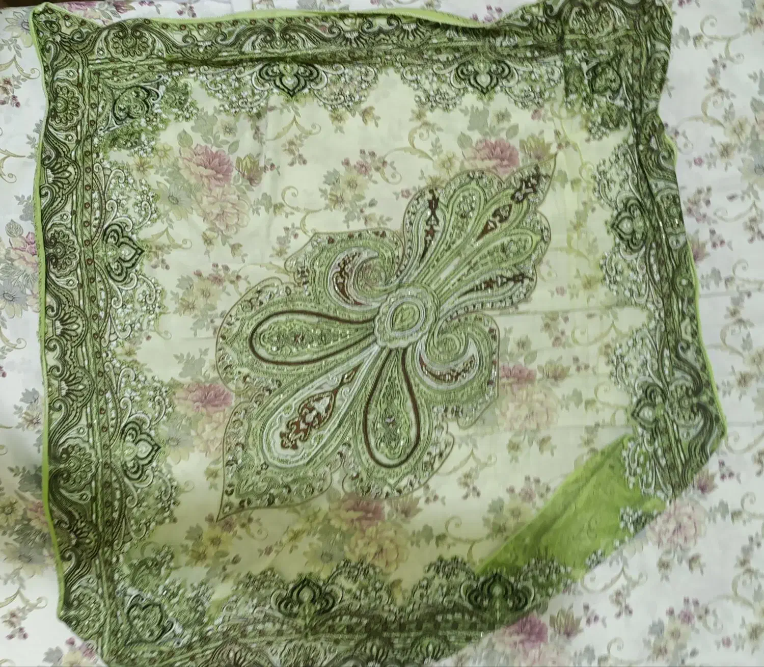 لباس خونگی|لباس|گرگان, |دیوار