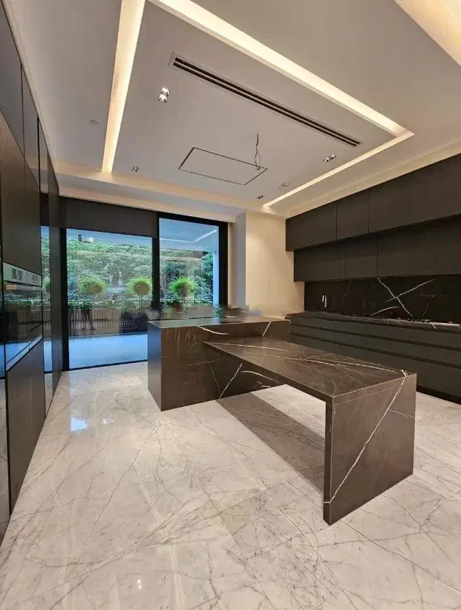 ۳۰۰ متری/ مادی نیاصرم/ ویو مشجر/ اعیانی/ خاص پسند|فروش آپارتمان|اصفهان, باغ کاران|دیوار