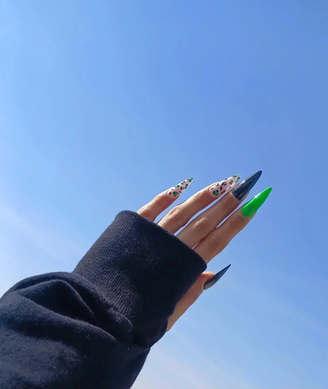 کاشت و ترمیم ناخن ژلیش ناخن|خدمات آرایشگری و زیبایی|پاکدشت, پاکدشت (مامازند)|دیوار