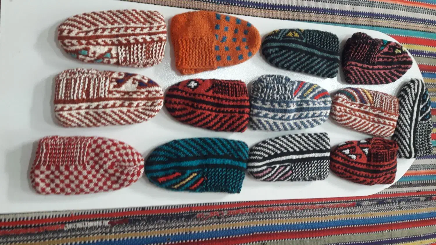 گیوه دست بافت پشمی|لباس|اردبیل, |دیوار