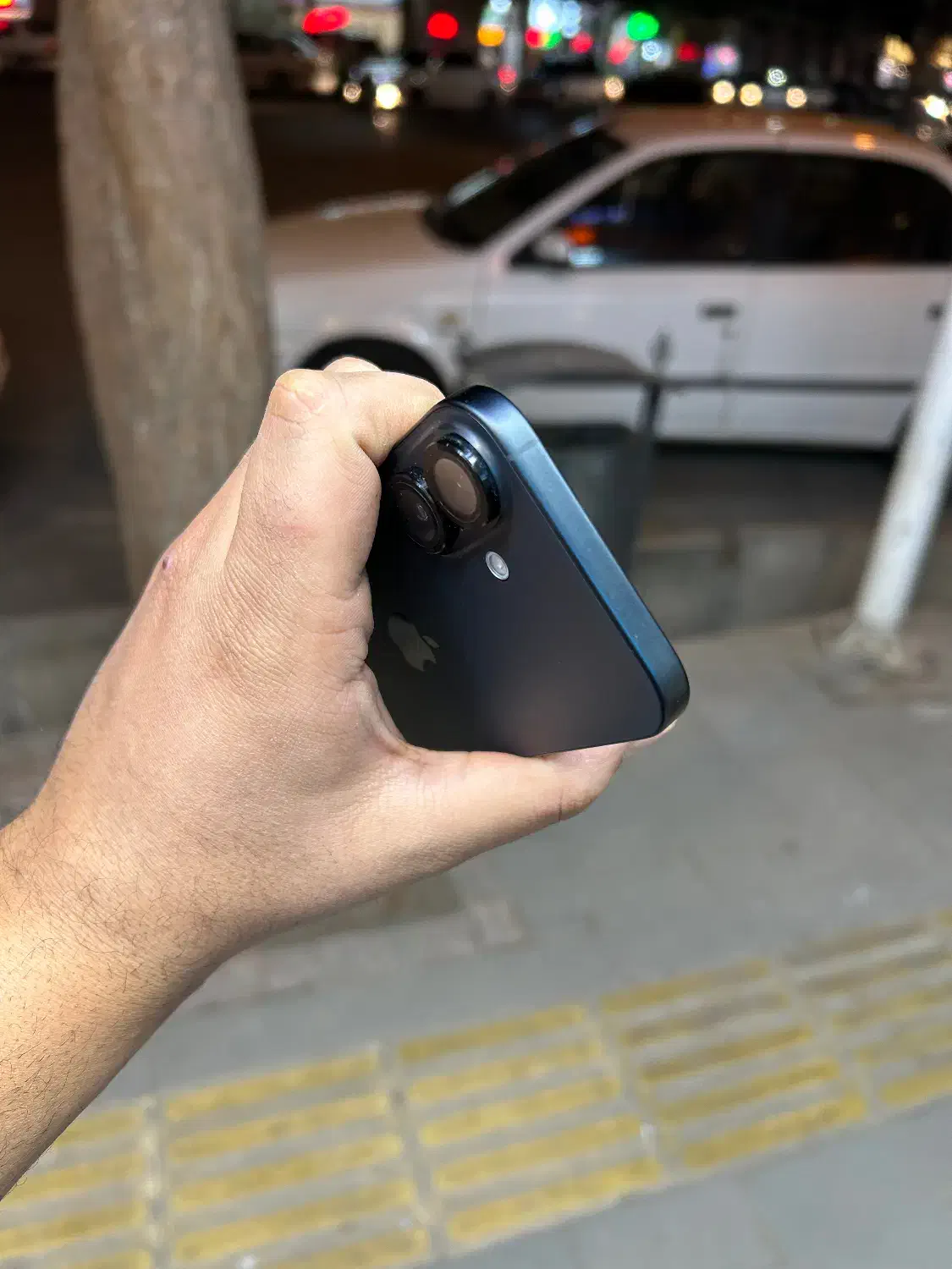 ایفون ۱۶ normal|موبایل|قائن, |دیوار