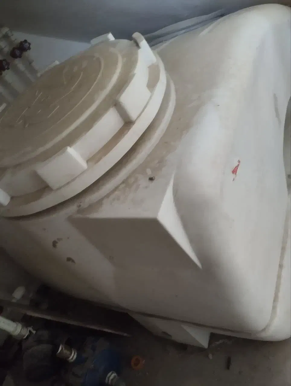 مخزن ۱۰۰۰ لیتری|آبگرمکن، پکیج، شوفاژ|پردیس, فاز ۸|دیوار