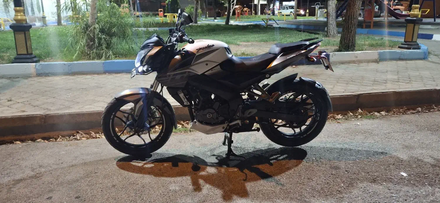 ns 200 مزایده|موتورسیکلت|میاندوآب, |دیوار