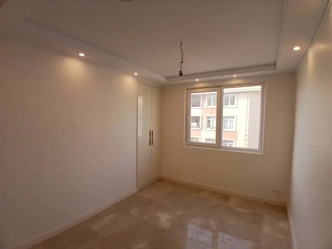 ۹۳ متر/نوساز/فول امکانات