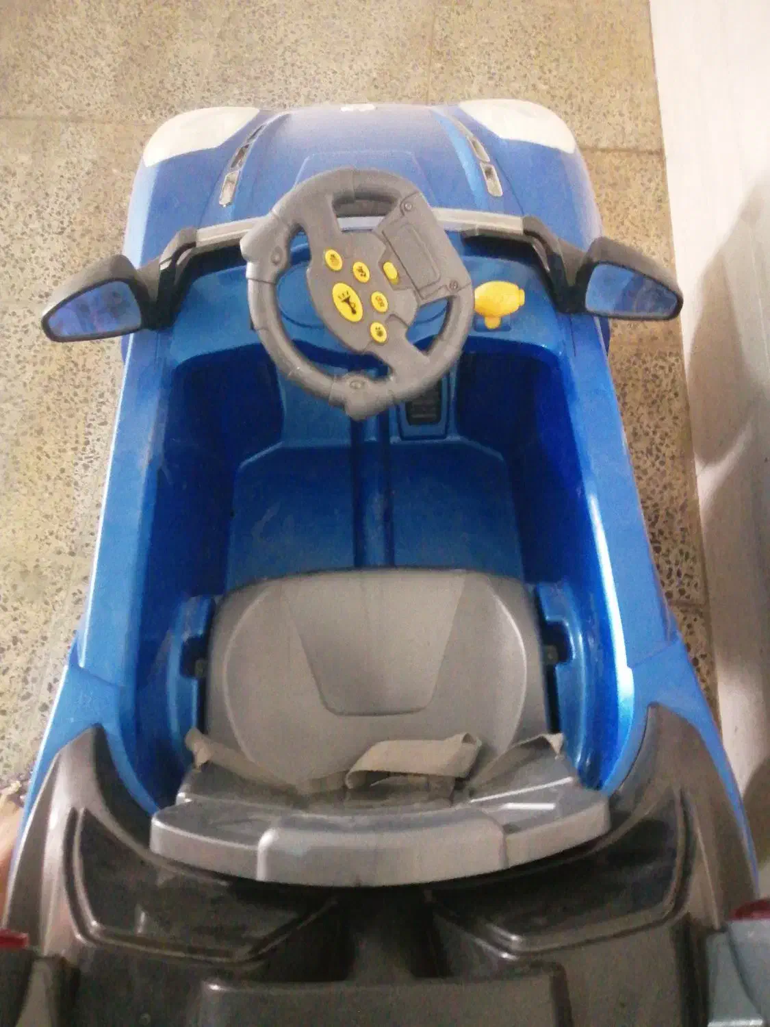 ماشین برقی کودک یا شارژی کودک|فعالیت داوطلبانه تحقیقاتی|شیراز, شهرک گلستان شمالی|دیوار