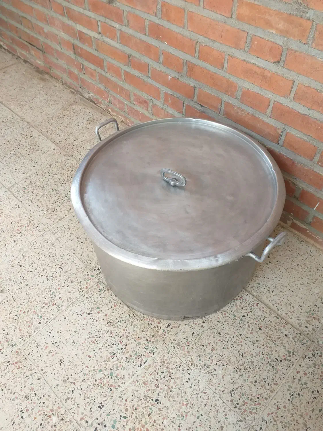 دیگ رویی اصل|ظروف پخت‌وپز|اندیمشک, |دیوار