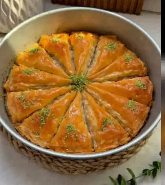 کیک و شیرینی|خوردنی و آشامیدنی|شاهین‌شهر, طالقانی|دیوار