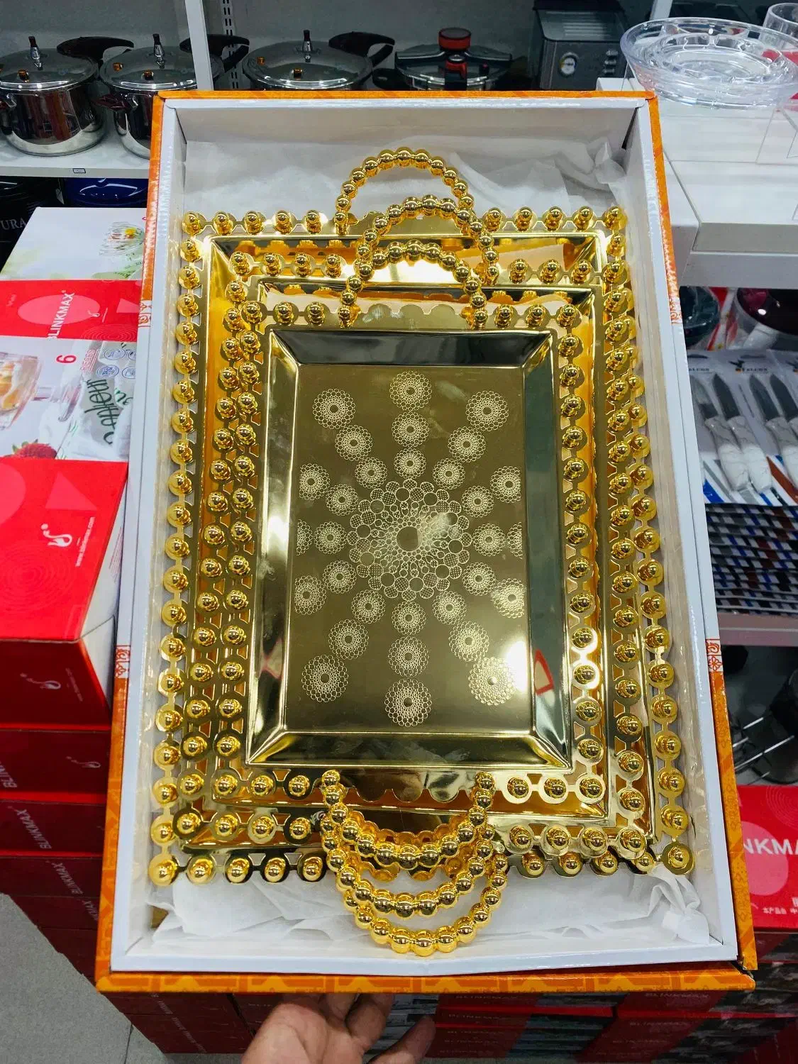 سینی طلایی موره دار رنگ ثابت|صنایع دستی و سایر لوازم تزئینی|چابهار, |دیوار