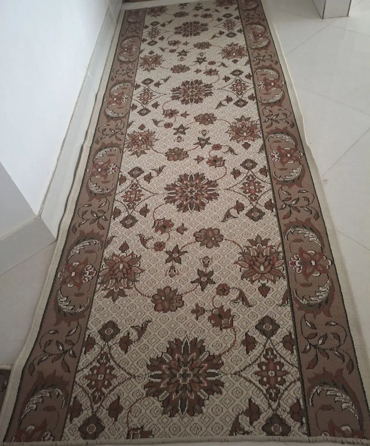 خانه و اشپزخانه|فرش|نیشابور, بزرگمهر|دیوار