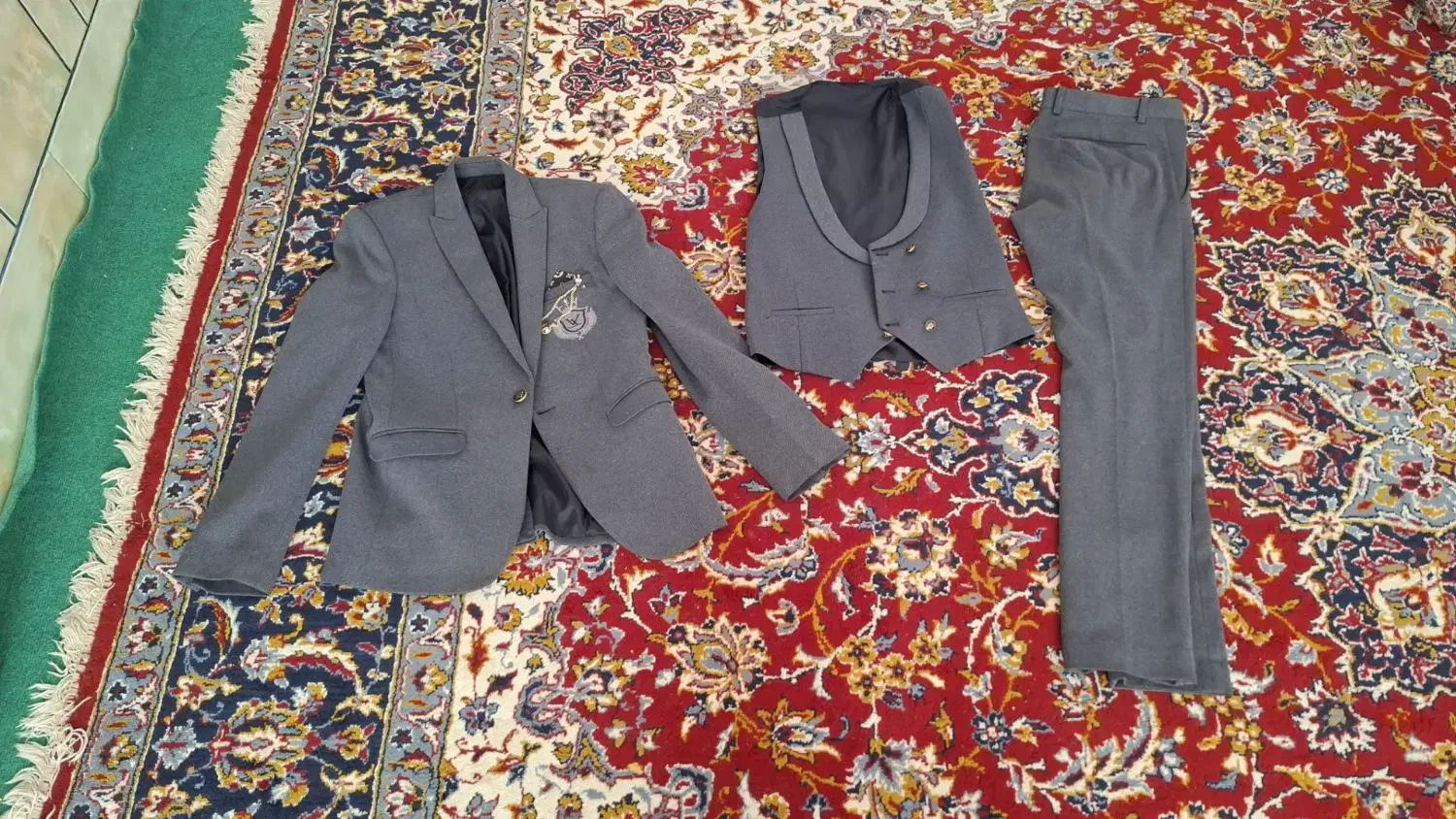 کت و شلوار|لباس|لردگان, |دیوار