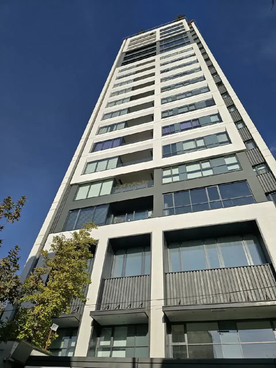 ۲۲۶ متر/ کلیدنخورده /تراس ویو مشاعات کامل و اکتیو|اجارهٔ آپارتمان|تهران, فرمانیه|دیوار