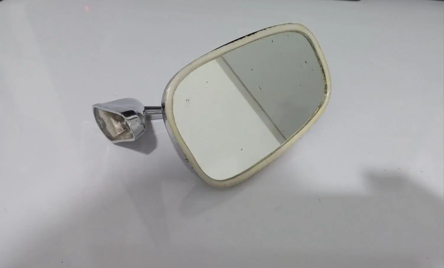 آینه بغل پیکان کلکسیونی|کلکسیون و سرگرمی|ری, شهادت|دیوار