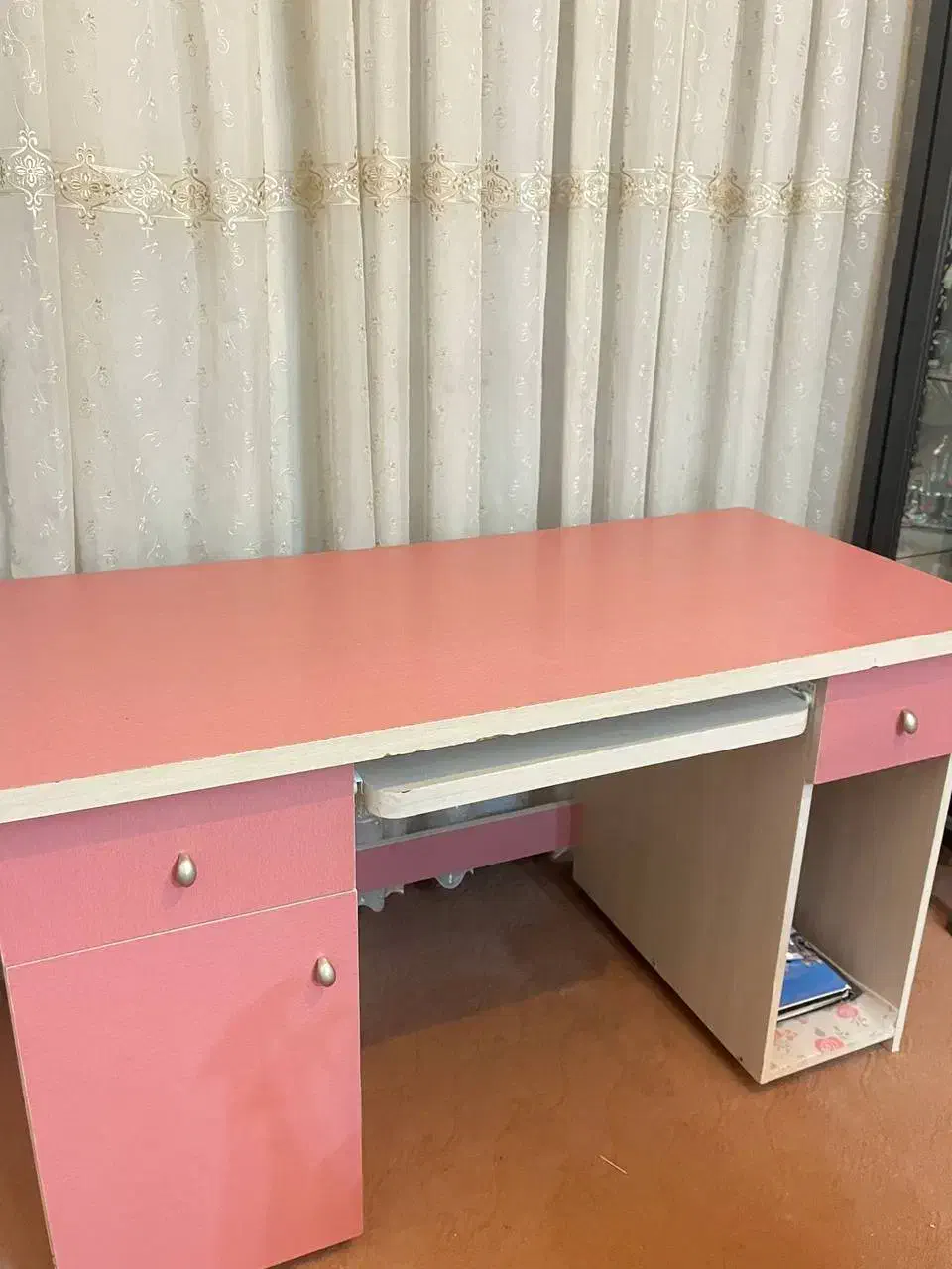 فروش میز|میز تحریر و کامپیوتر|گلپایگان, |دیوار