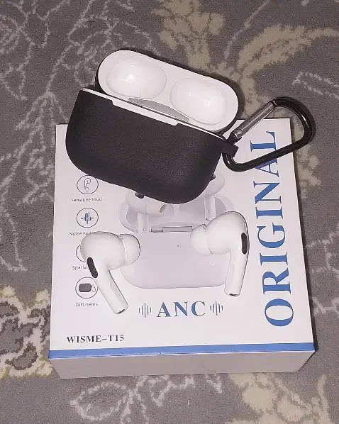 ایرپاد و فلش ۸ گیگ|لوازم جانبی موبایل و تبلت|کرمانشاه, |دیوار