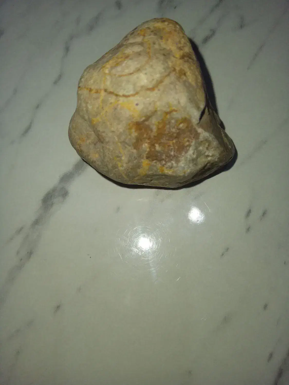 سنگ  اسمانی|کلکسیون اشیاء عتیقه|دماوند, گیلاوند|دیوار