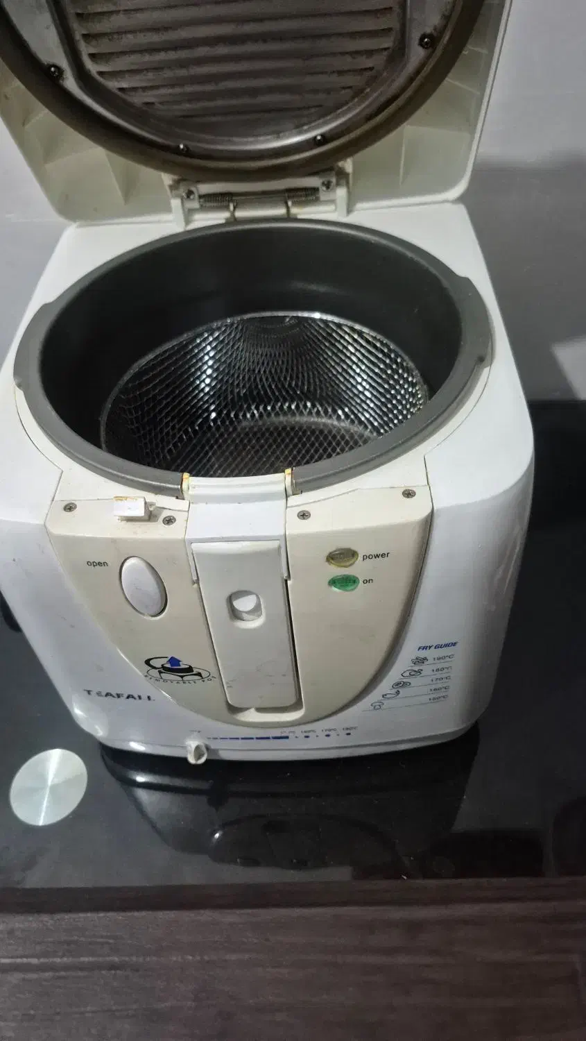 سرخ کن مارک تفال|اجاق گاز و لوازم برقی پخت‌وپز|شیراز, شهرک والفجر|دیوار