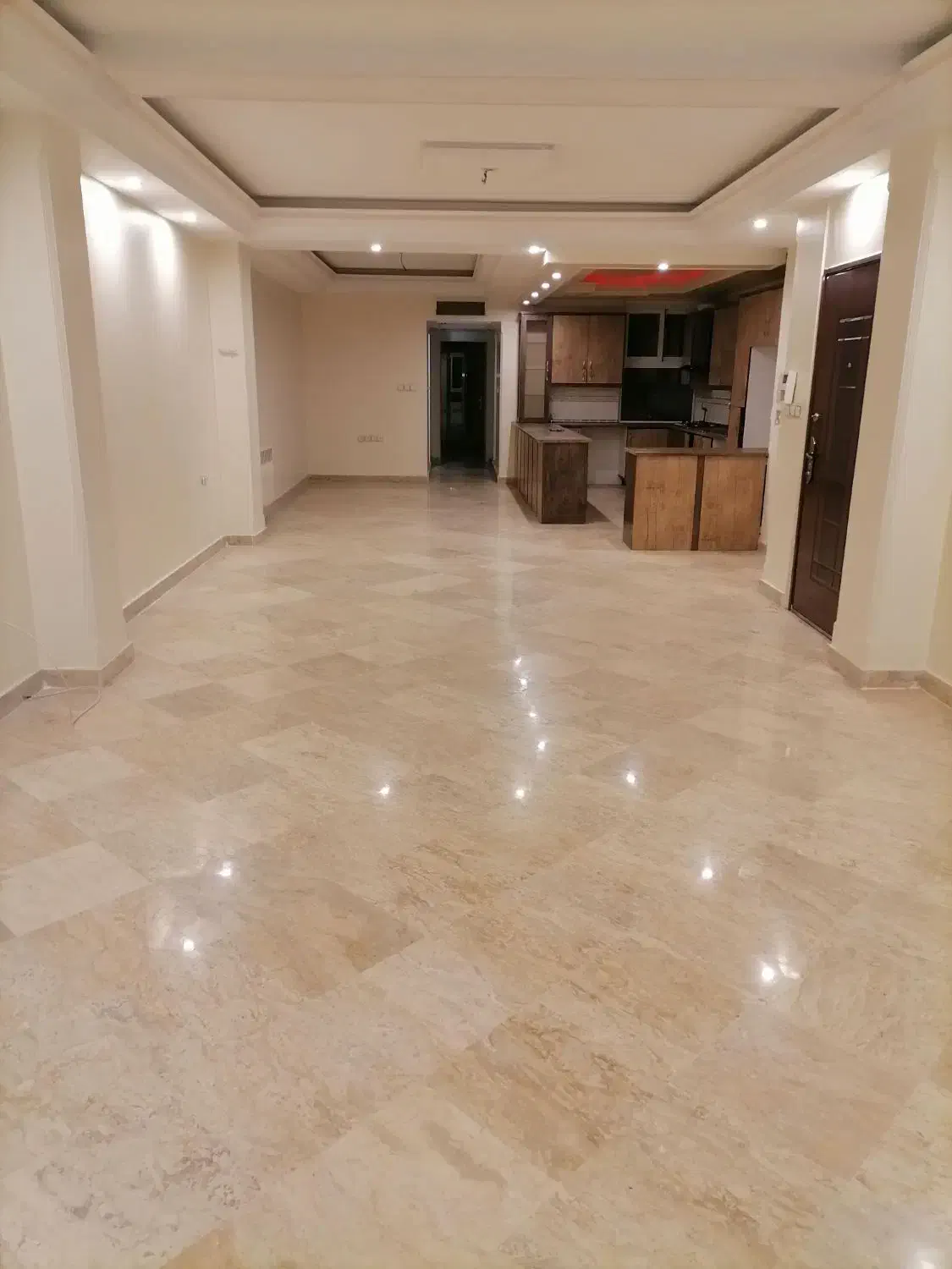 جنت آباد جنوبی چهارباغ آپارتمان 130 متر ۲ خوابه