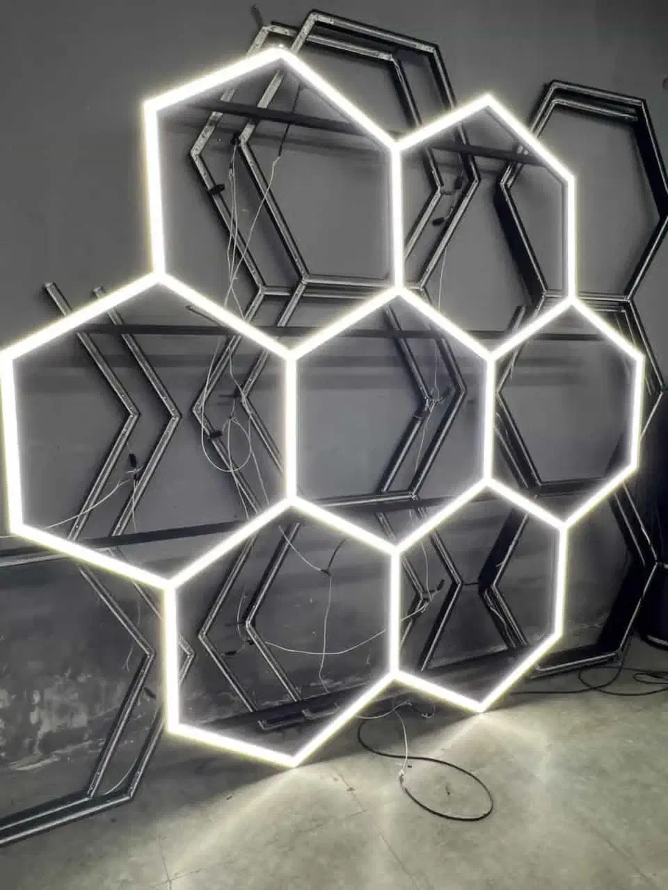 طراحی و اجرای لاین نوری|لامپ و چراغ|قم, شهرک سازمان آب|دیوار