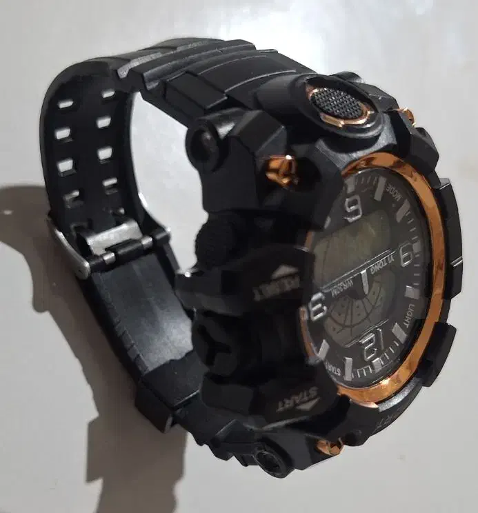 ساعت مچی دیجیتال|ساعت|نیشابور, هفده شهریور|دیوار